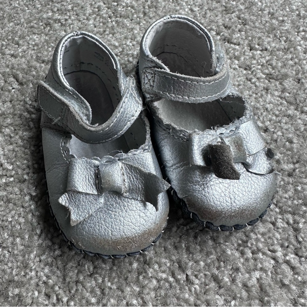 6-12 Months/4-4.5 Silver Pediped Shoes